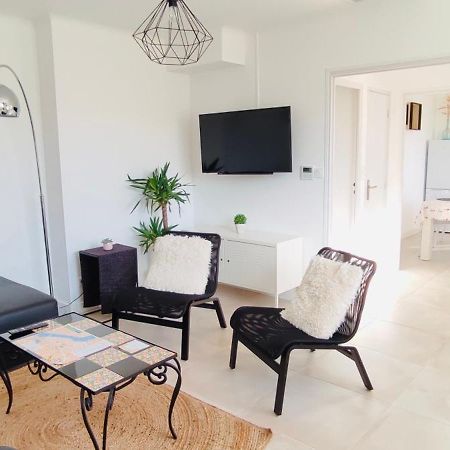 Le Jardin Arlesien - Parking Apartment Exterior photo